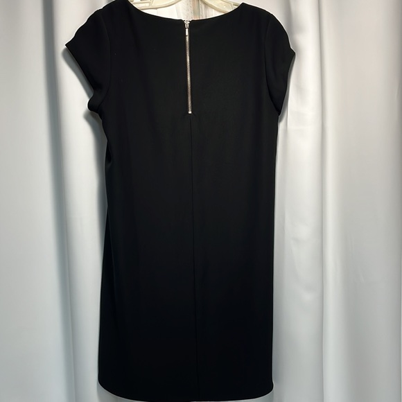 Trina Turk Burgundy and Black Sheath Dress Size 4 - Picture 4 of 8